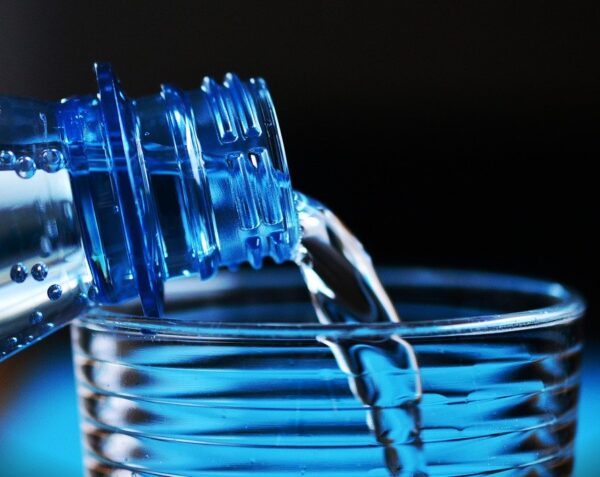 bottle-2032980_1280